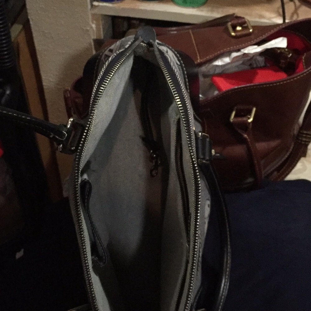 Dooney - Picture 3 of 3